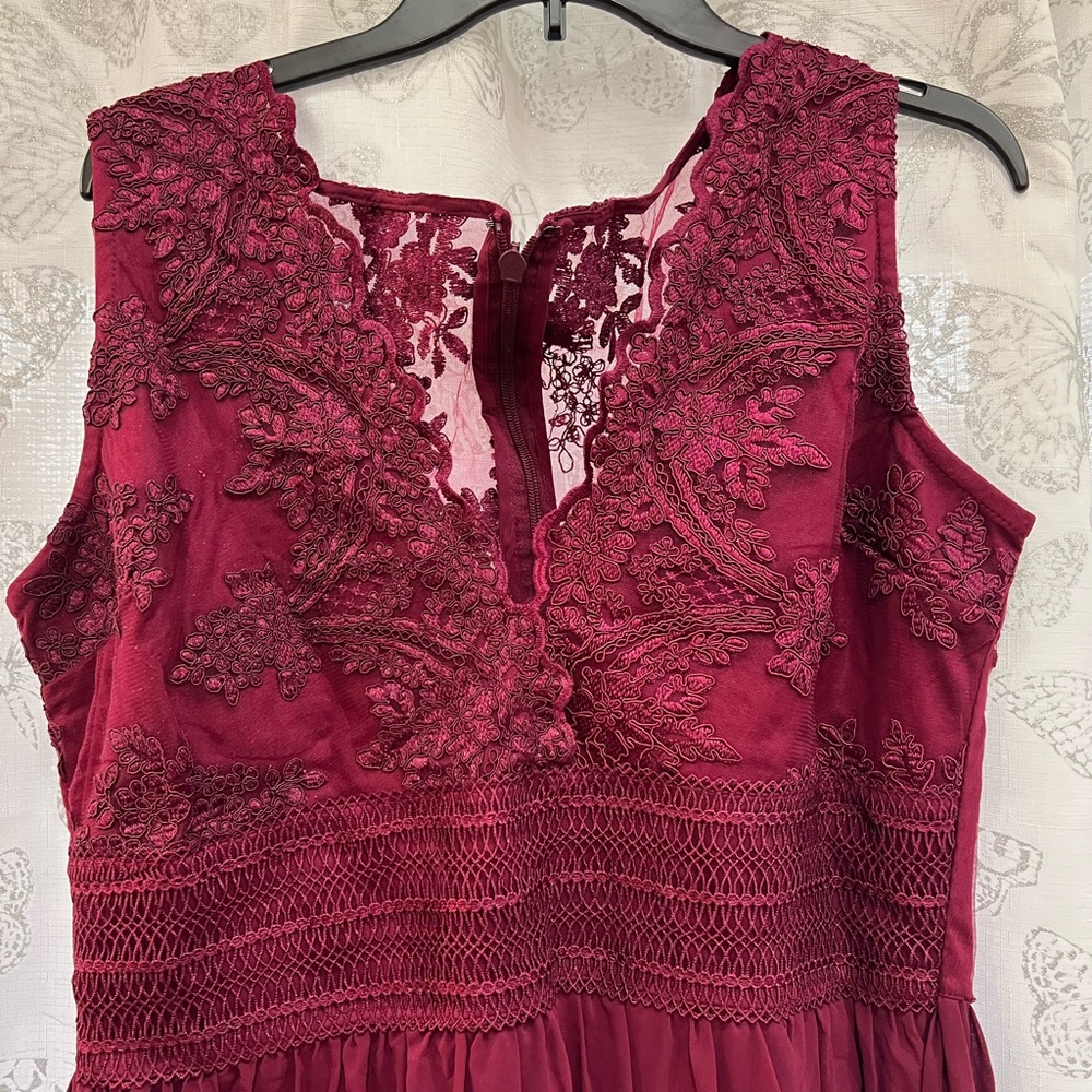Elegant Burgundy Lace Dress